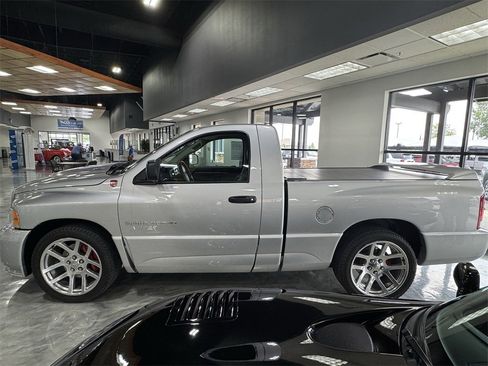 Used 2004 Dodge Ram 1500 Truck 2WD Regular Cab image 5