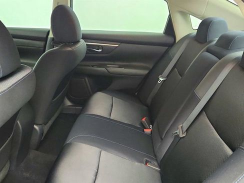 Used 2017 Nissan Altima 2.5 SR w/ Midnight Edition Package image 19