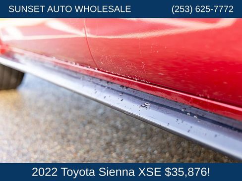 Used 2022 Toyota Sienna XSE FWD image 36