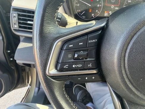 Used 2024 Subaru Outback Premium AWD/4WD image 16