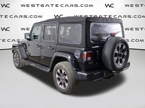 Used 2018 Jeep Wrangler Unlimited Sahara image 43