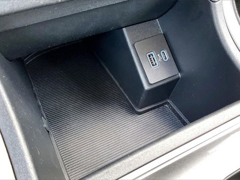 Used 2024 Ford Edge SEL image 24