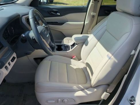 Used 2023 GMC Acadia Denali AWD/4WD image 11