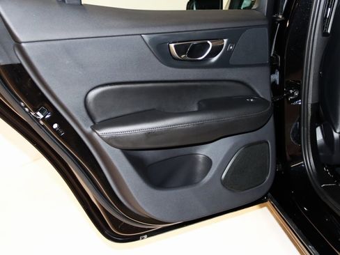 Used 2025 Volvo S60 B5 Core image 50