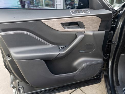 Used 2017 Jaguar F-PACE S image 11