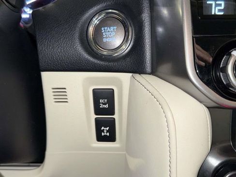 Certified 2023 Lexus GX 460 Premium w/ Premium Package AWD/4WD image 25