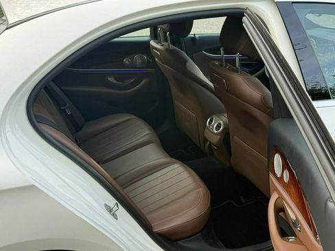 Used 2018 Mercedes-Benz E 300 4MATIC image 29