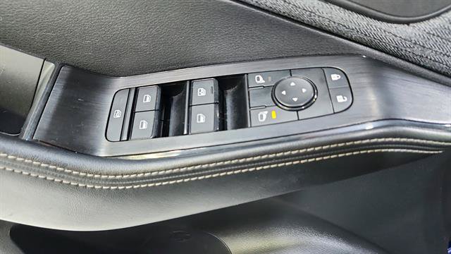 Used 2023 Nissan Rogue SV FWD image 18