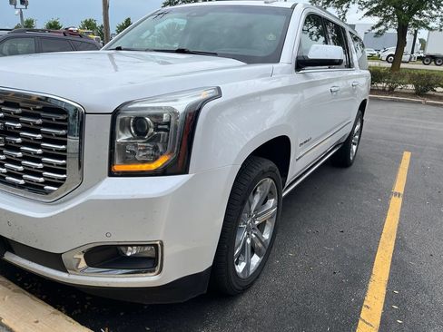 Used 2018 GMC Yukon XL Denali w/ Open Road Package AWD/4WD image 2