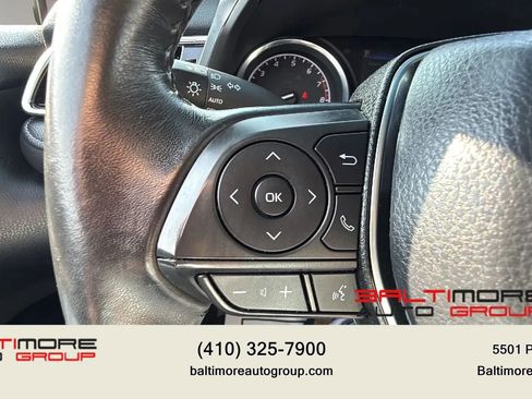Used 2018 Toyota Camry SE FWD image 30