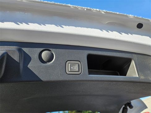 New 2026 GMC Terrain Denali image 12