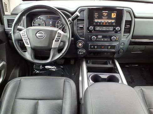 Used 2023 Nissan Titan SV w/ SV Convenience Package AWD/4WD image 17