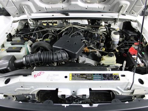 Used 2009 Ford Ranger XL image 9