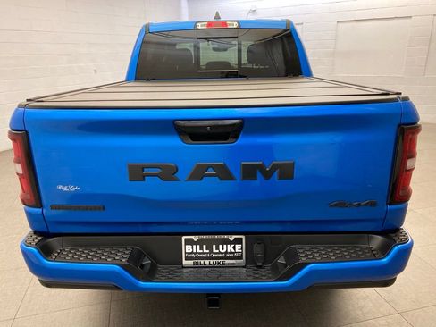 Certified 2025 RAM 1500 Big Horn AWD/4WD image 18