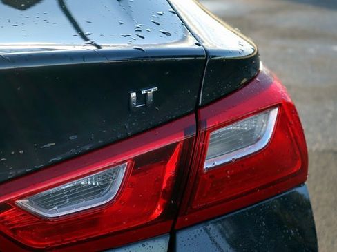 Used 2023 Chevrolet Malibu LT image 14