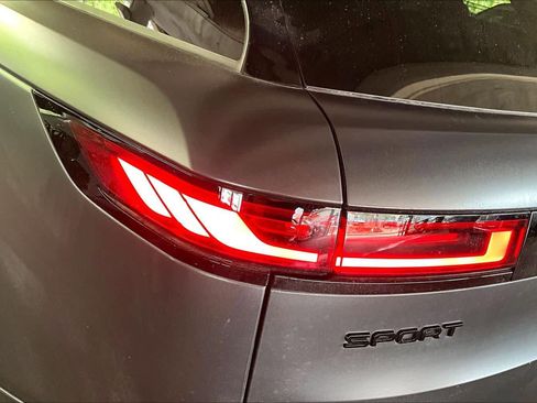 Used 2025 Land Rover Range Rover Sport Dynamic SE image 28