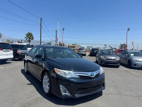 Used 2013 Toyota Camry XLE w/ Convenience Pkg FWD image 10