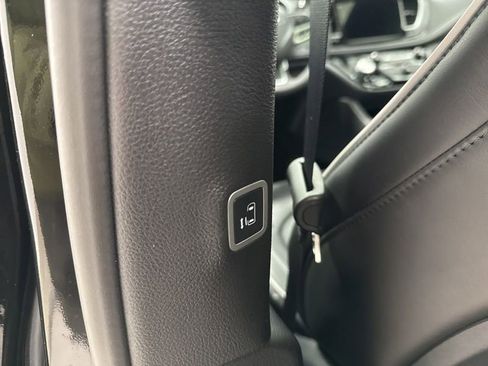 New 2026 Chrysler Pacifica Limited image 23