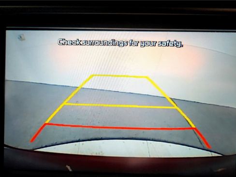 Used 2018 Kia Optima S image 31