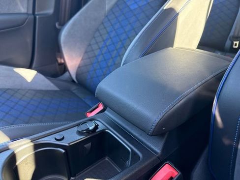 Used 2025 Volkswagen Golf R Black Edition AWD/4WD image 20
