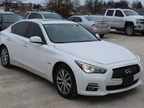 Used 2015 INFINITI Q50 Premium w/ Navigation Package image 8