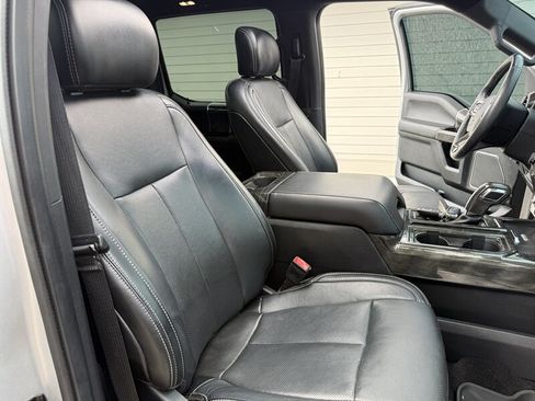 Used 2018 Ford F150 Lariat w/ Equipment Group 502A Luxury AWD/4WD image 37