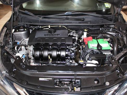 Used 2019 Nissan Sentra SR FWD image 14