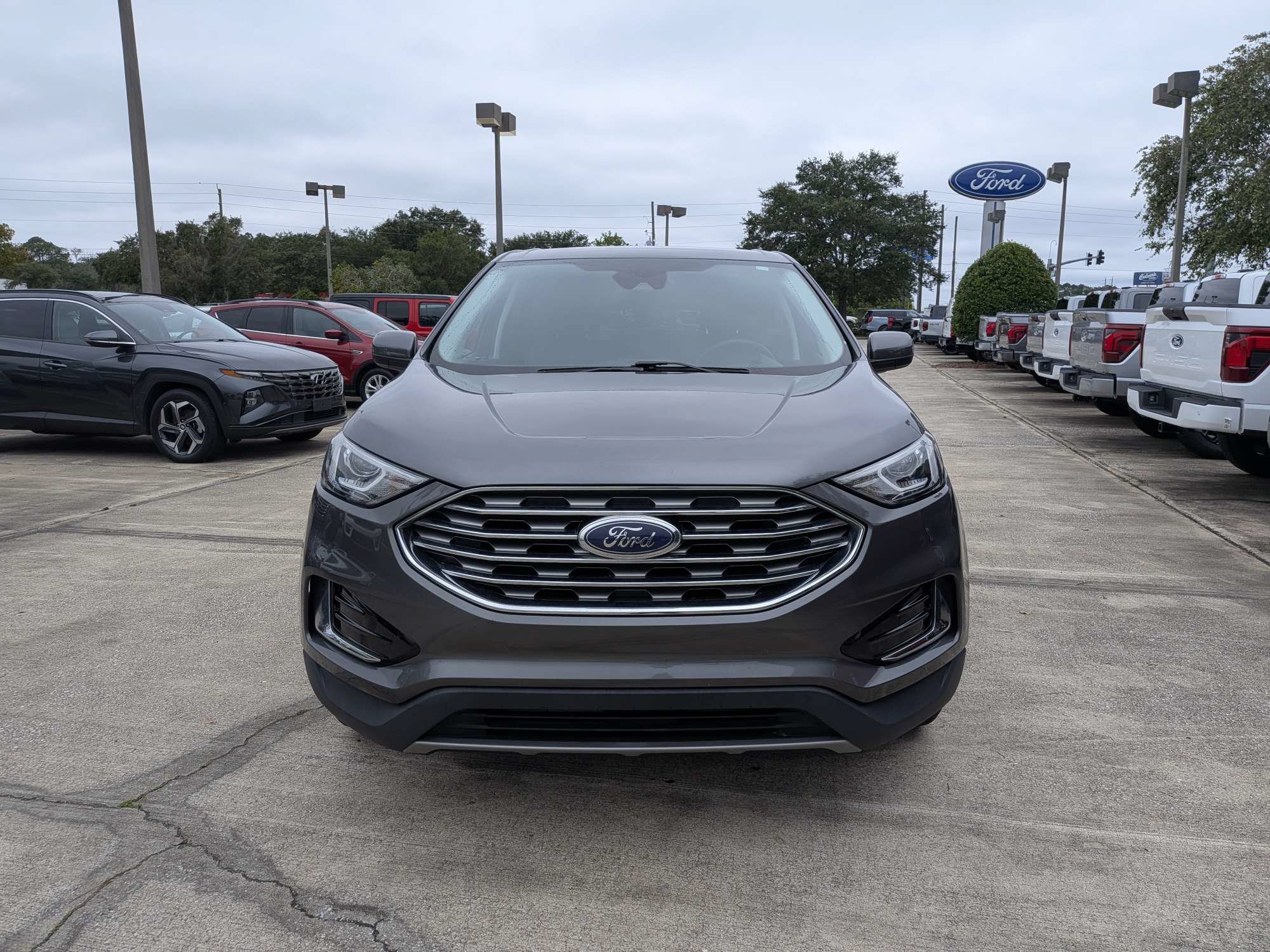 Used 2022 Ford Edge SEL AWD/4WD image 9