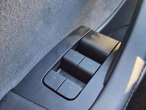 Used 2023 Tesla Model 3 Performance image 25