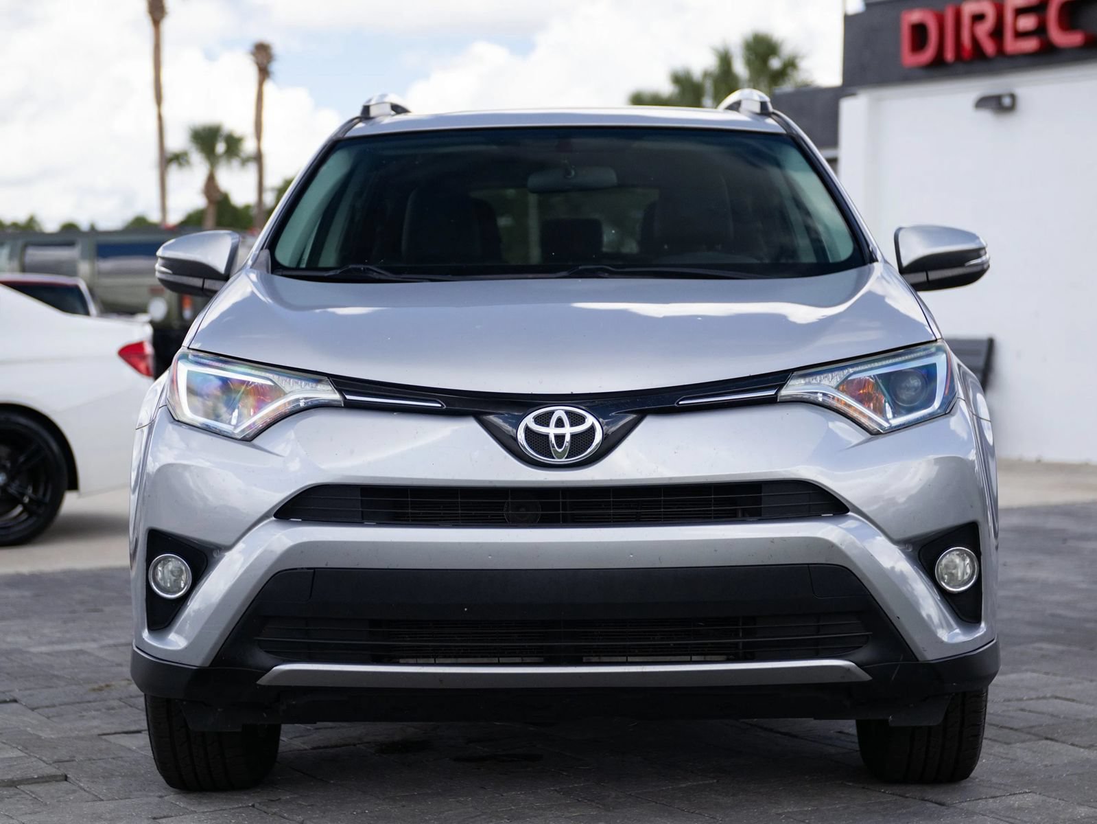 Used 2016 Toyota RAV4 XLE FWD image 4