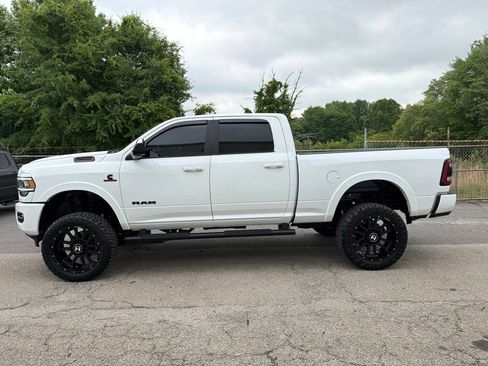 Used 2019 RAM 2500 Laramie w/ Night Edition AWD/4WD image 5
