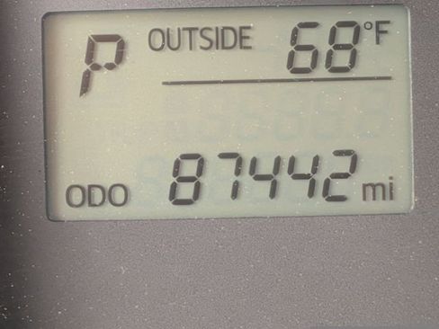 Used 2017 Toyota Tacoma SR image 27