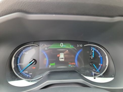 Used 2025 Toyota RAV4 LE AWD/4WD image 20