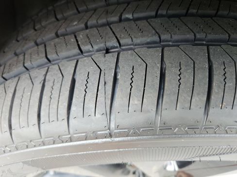 Used 2017 Jeep Grand Cherokee Altitude AWD/4WD image 34