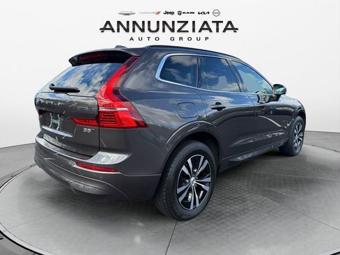 Used 2023 Volvo XC60 B5 Core image 5
