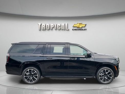 New 2026 Chevrolet Suburban RST w/ Comfort Package RWD image 6