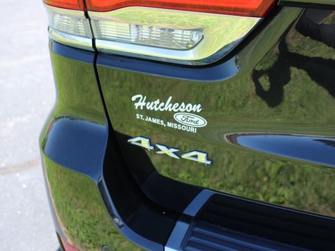 Used 2016 Jeep Grand Cherokee Limited image 9