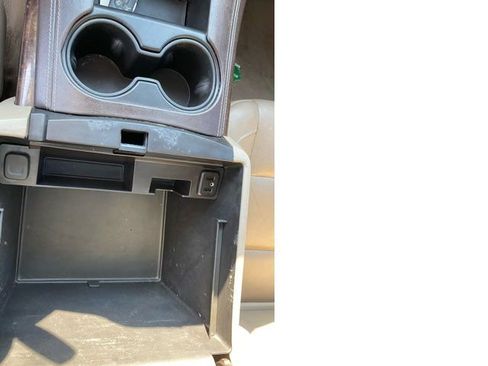 Used 2019 Chevrolet Suburban LT AWD/4WD image 19