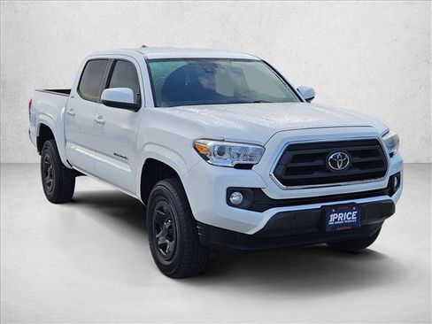Used 2022 Toyota Tacoma SR5 RWD image 3