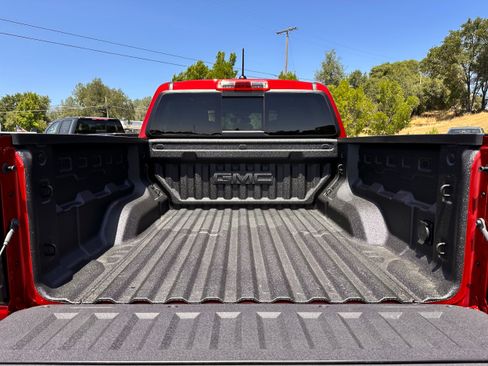 New 2025 GMC Canyon Elevation w/ Convenience Package image 7