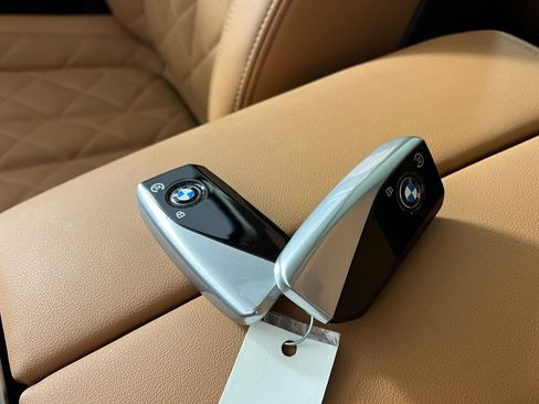 Certified 2024 BMW X7 xDrive40i w/ Premium Package image 32