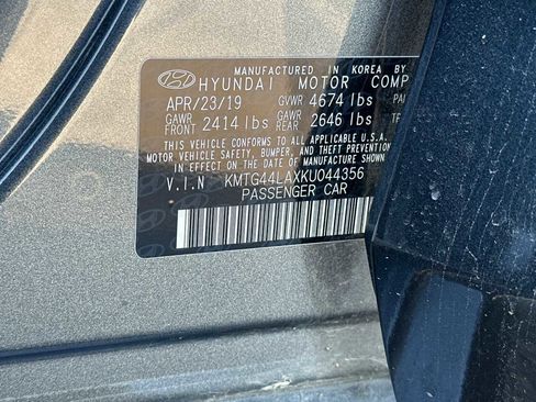 Used 2019 Genesis G70 2.0T Advanced w/ Sport Package image 40