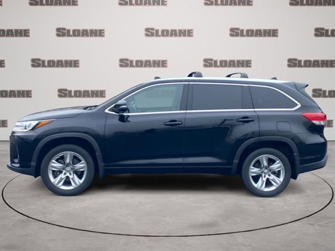 Used 2019 Toyota Highlander Limited image 2