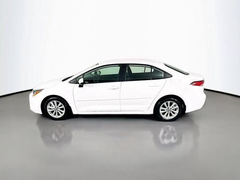 Used 2024 Toyota Corolla LE w/ LE Convenience Package FWD image 8