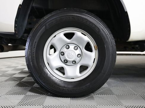 Used 2022 Toyota Tacoma SR RWD image 7