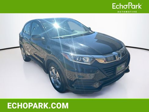 Used 2021 Honda HR-V LX image 1