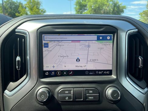 Used 2020 Chevrolet Silverado 1500 LTZ AWD/4WD image 20