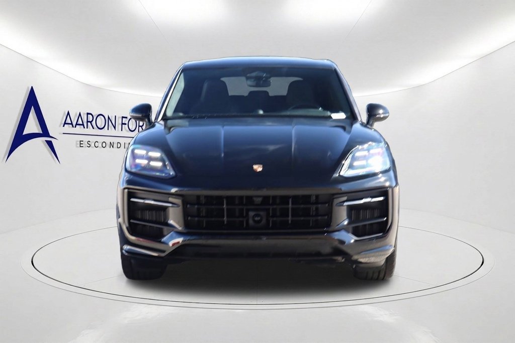 Used 2026 Porsche Cayenne GTS AWD/4WD image 2