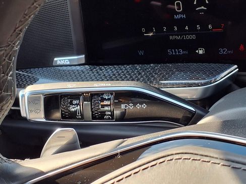 Used 2025 Cadillac Escalade V image 22