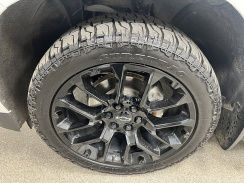 Used 2023 Chevrolet Tahoe RST image 13